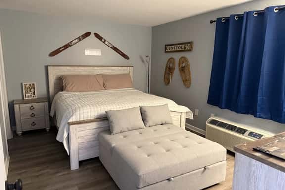 Concerts, Weirs Beach, Pool, Close to Everything! - Image 1