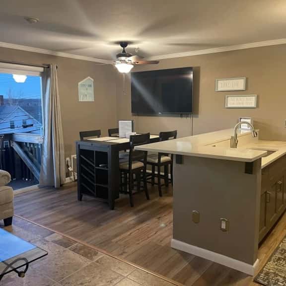 Beautifully Renovated!  Monthly Discounts! - Image 1