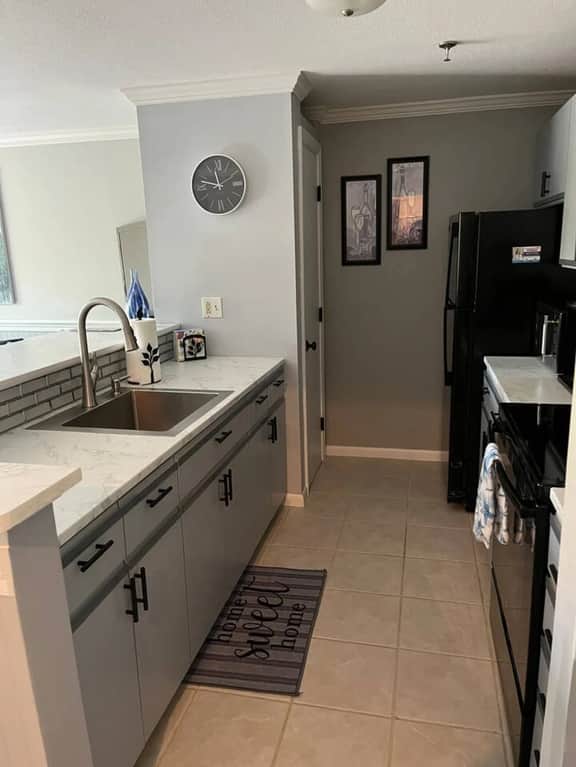 Adorable Studio Condo - Close to everything! - Image 4